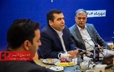 پانار | پارس ساختار | تصاویر(سری دوم) | نشست خبری هیأت مدیره انجمن فولاد آذربایجان   نشست خبری رئیس و اعضای هیأت مدیره انجمن فولاد آذربایجان عصر امروز با حضور اصحاب رسانه در سالن آمفی تئاتر هتل گسترش تبریز برگزار شد.  📸عکس ها از مجید حامد حقدوست