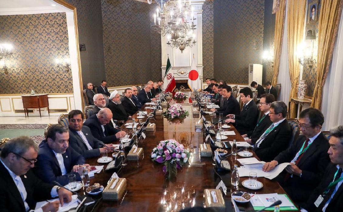 تبریز اول | پایگاه اطلاع رسانی تبریز اول | روحانی: سفر نخست وزیر ژاپن به ایران نقطه عطفی در روابط تهران - توکیو است