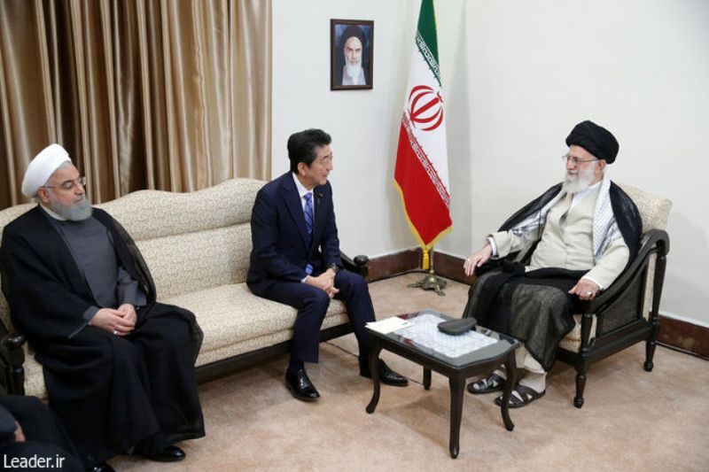 تبریز اول | پایگاه اطلاع رسانی تبریز اول | نخست‌وزیر ژاپن با رهبر معظم انقلاب اسلامی دیدار کرد