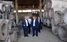 پانار | پارس ساختار | بازدید معاونت وزیر نیرو به همراه مدیر عامل برق منطقه ای آذربایجان  و هیئت همراه از کارخانه شرکت پارس ساختار